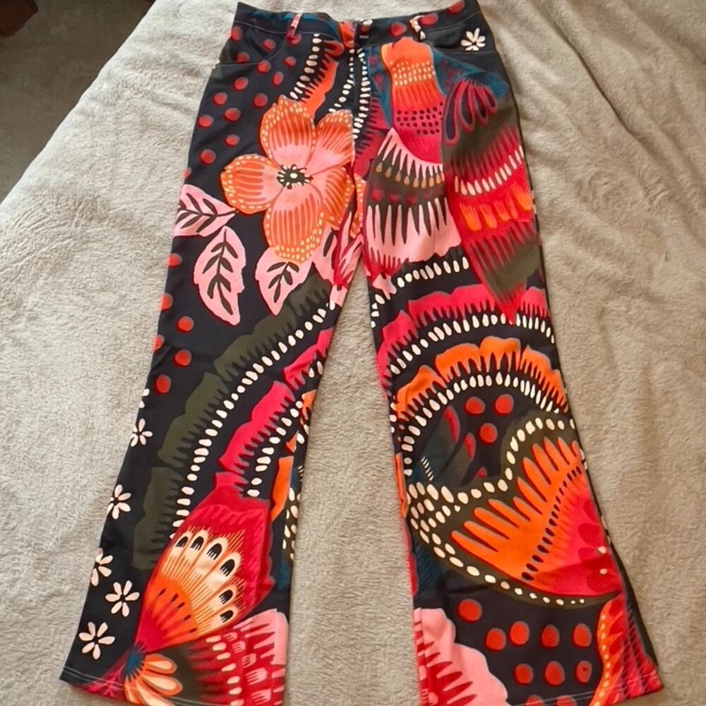 Retro Vintage Boho 1970s pants wide legged Jeans style